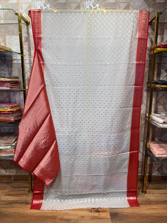 WHITE AND RED BORDER SILK SAREE – PERFECT FOR DUSSHERA FESTIVITIES