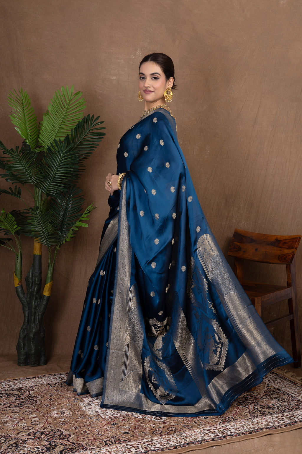 Pakshi Crepe — Fancy Crepe Bird Motif Saree