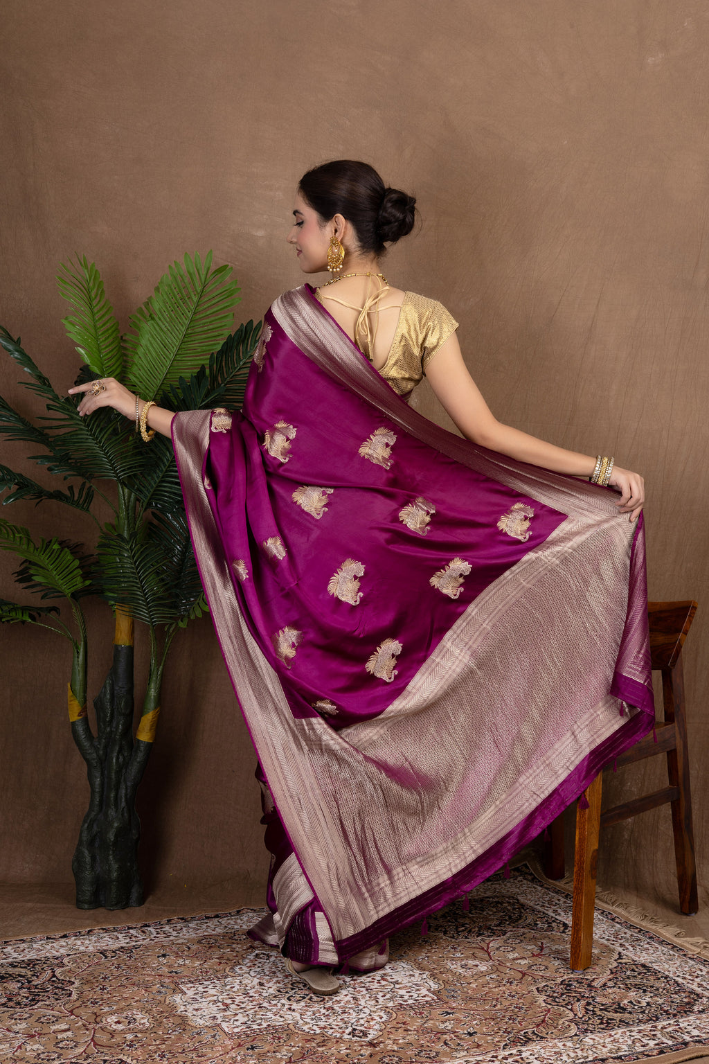 Sona Roopa Crepe — Fancy Crepe Sona Roopa Butti Saree
