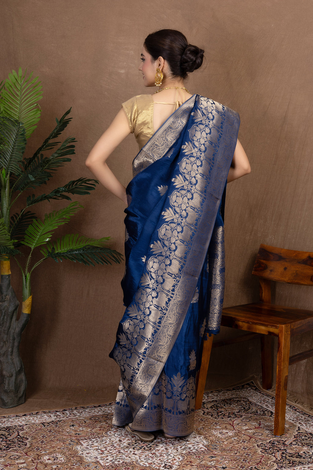 Pakshi Crepe — Fancy Crepe Bird Motif Saree