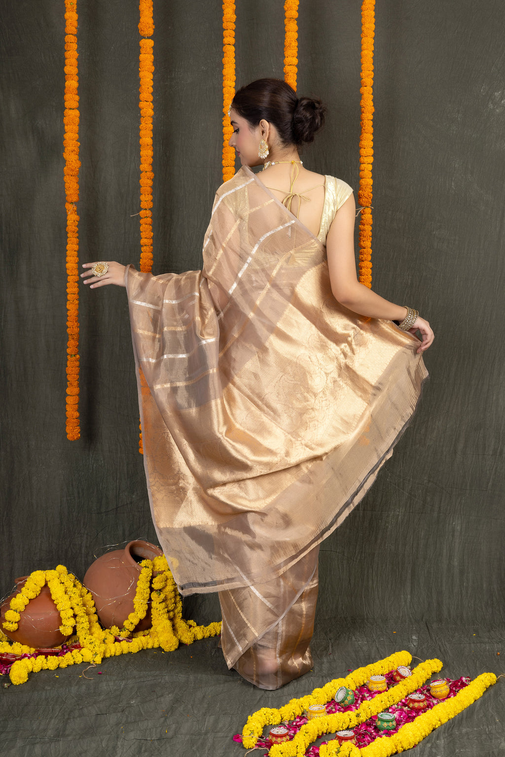 Tissue Vilasini – Silk Tissue Butti Self Saree