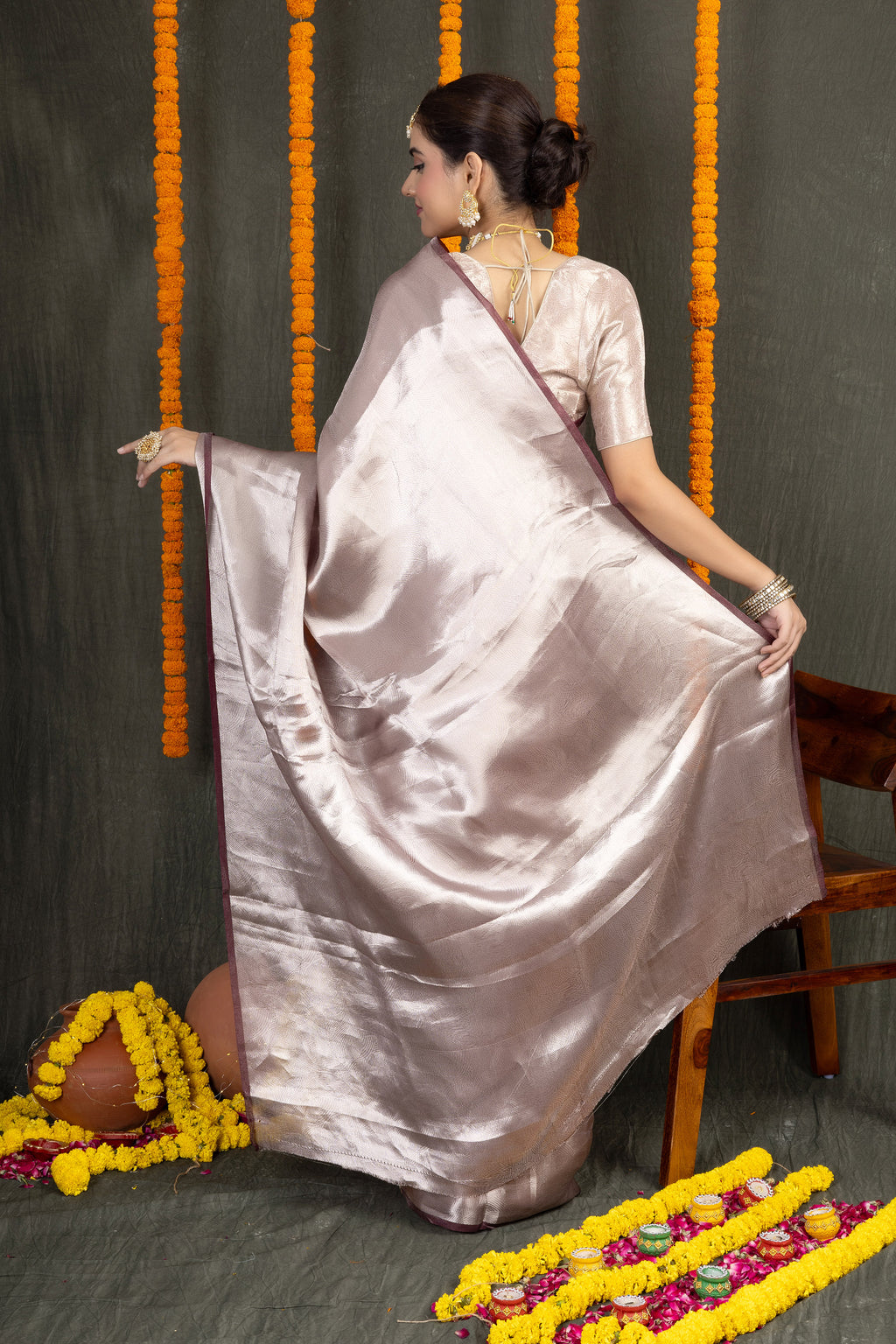 Ambose Kanak – Silk Tissue Gold Ambose Saree